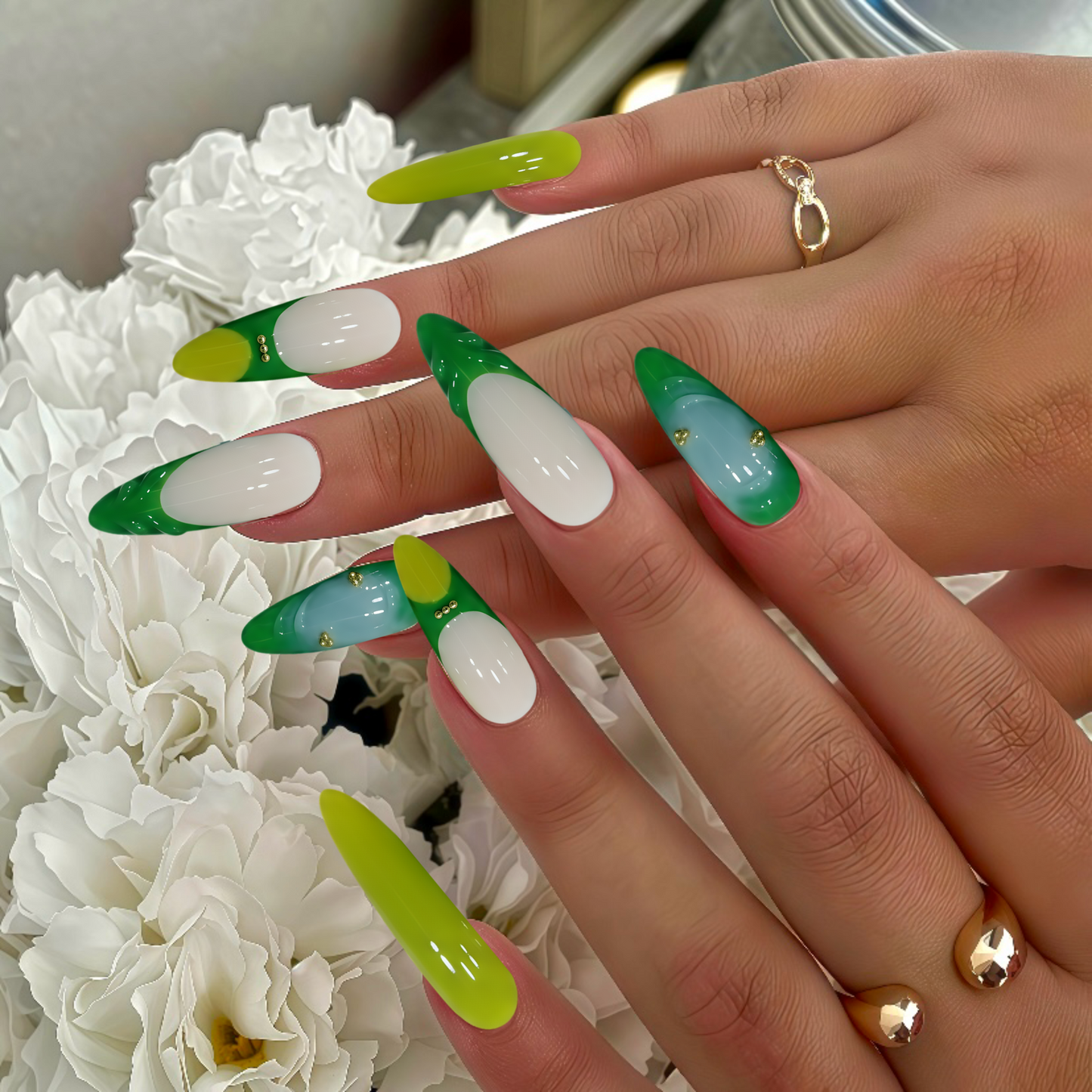 Daily Nails - Green Wild Gleam