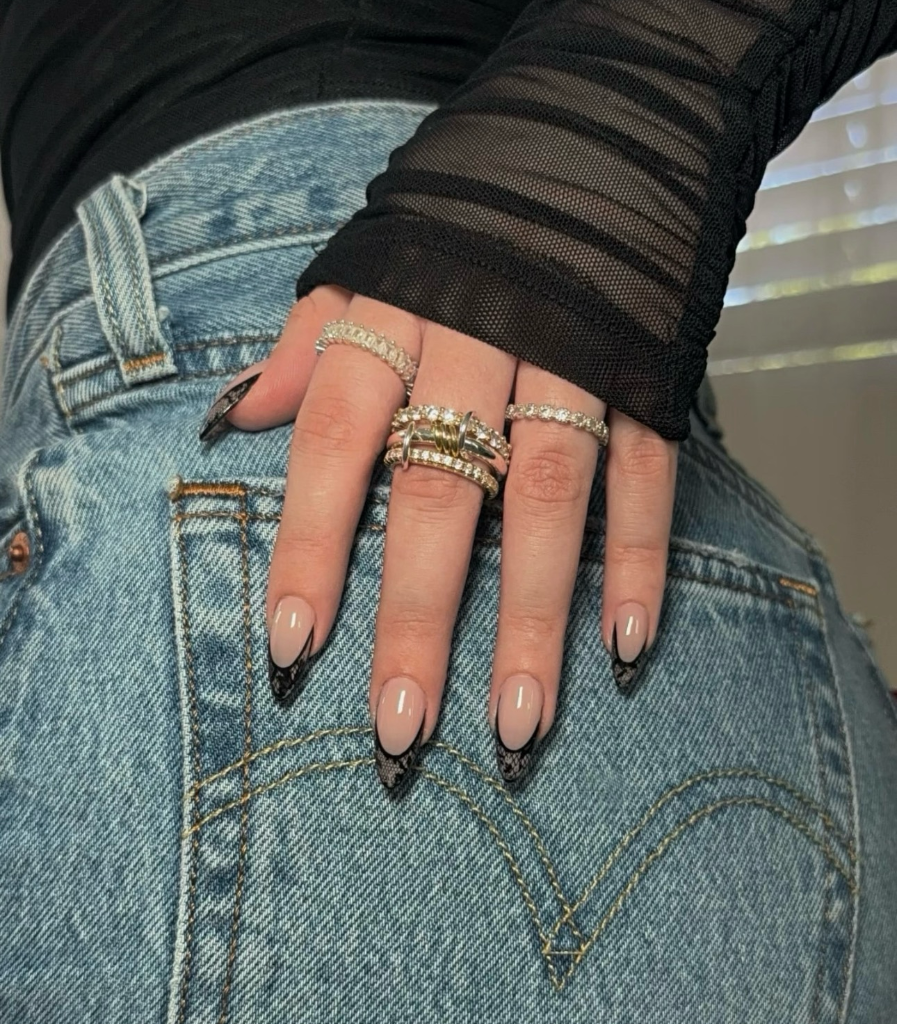 Dark Lace French Tip